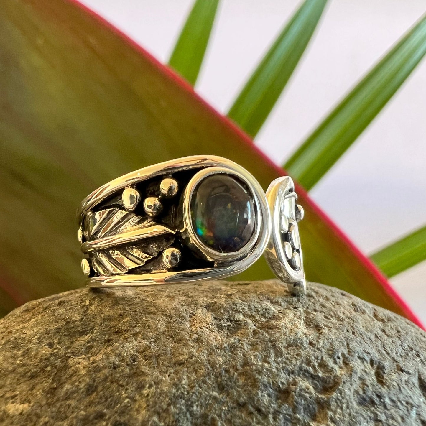 Size 6 950 Silver Opal Negro Ring