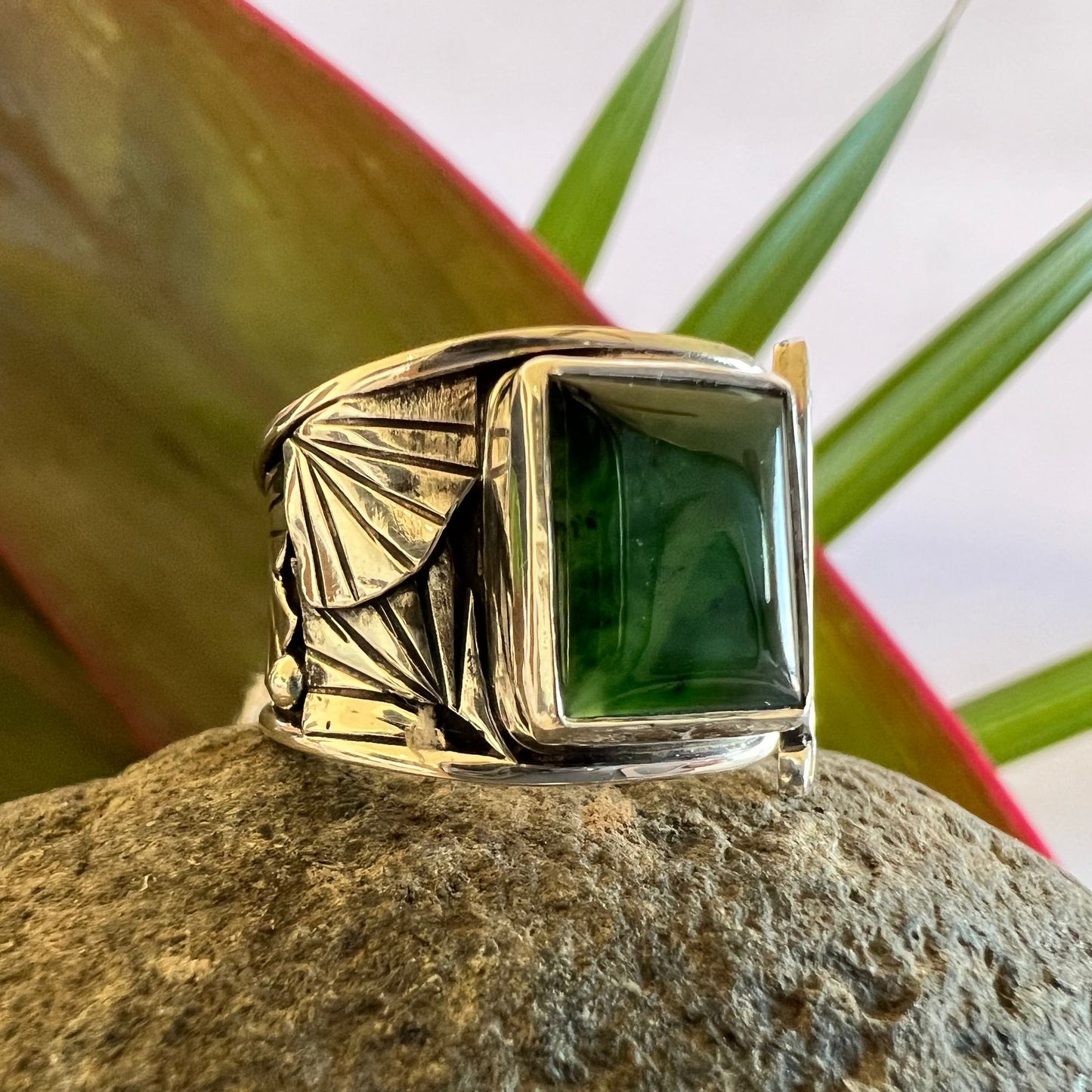 Size 8 950 Silver Jade Esmeralda Ring
