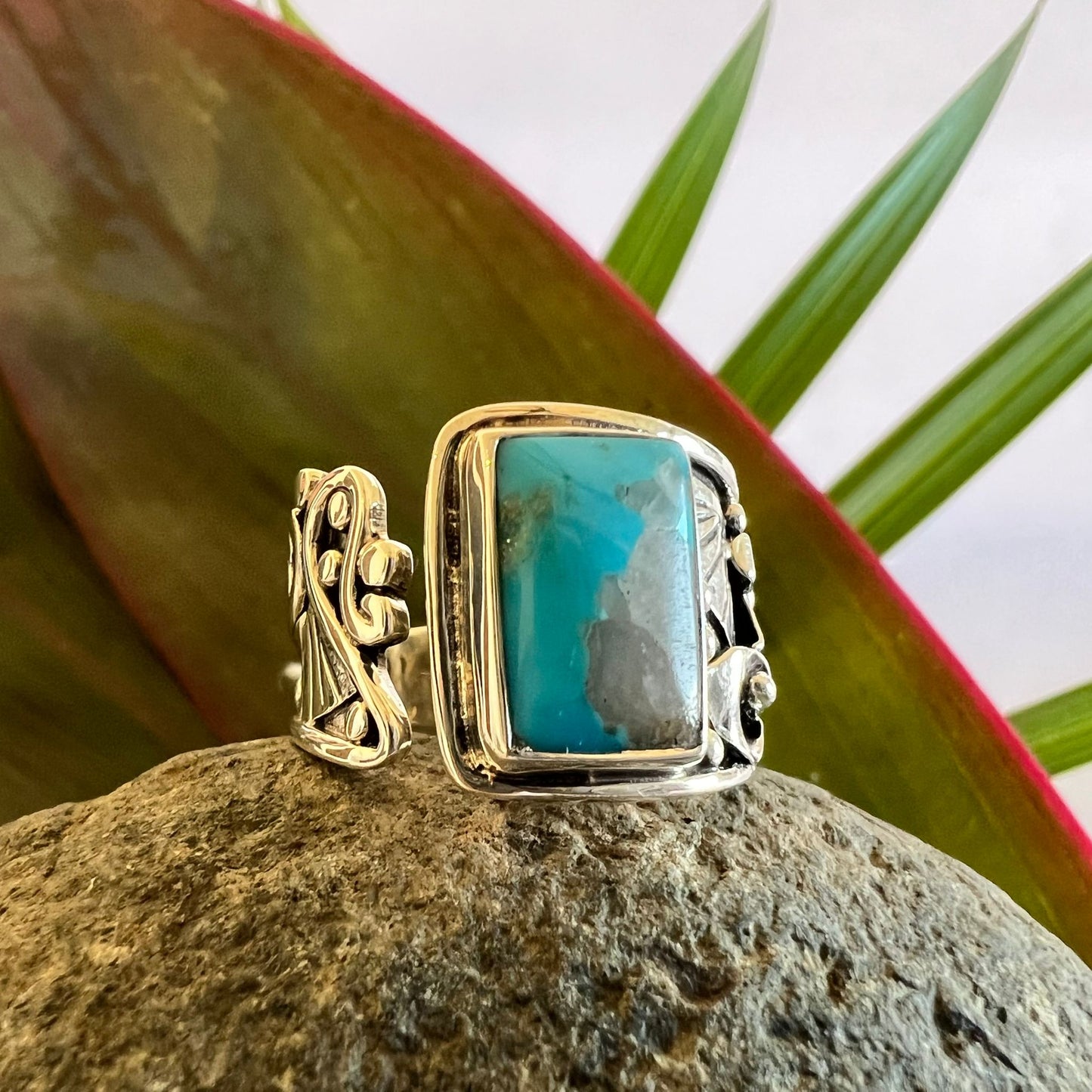 Size 8 950 Silver Turquesa Ring