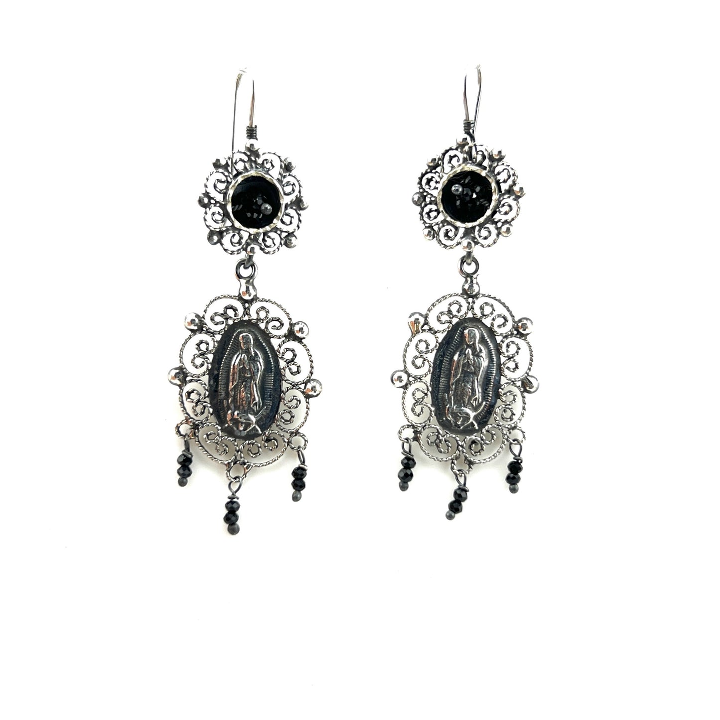 5cm 925 earrings with onix beads virgin