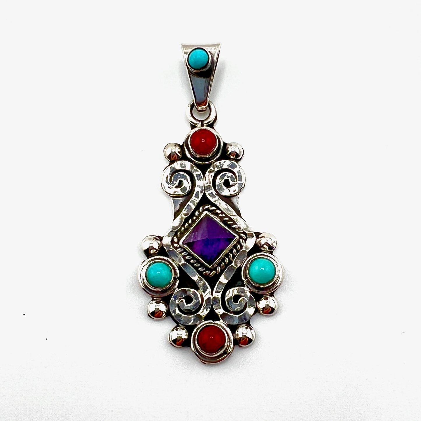 4cm 925 silver pendant with opal and silver bead adornmentaround virgin