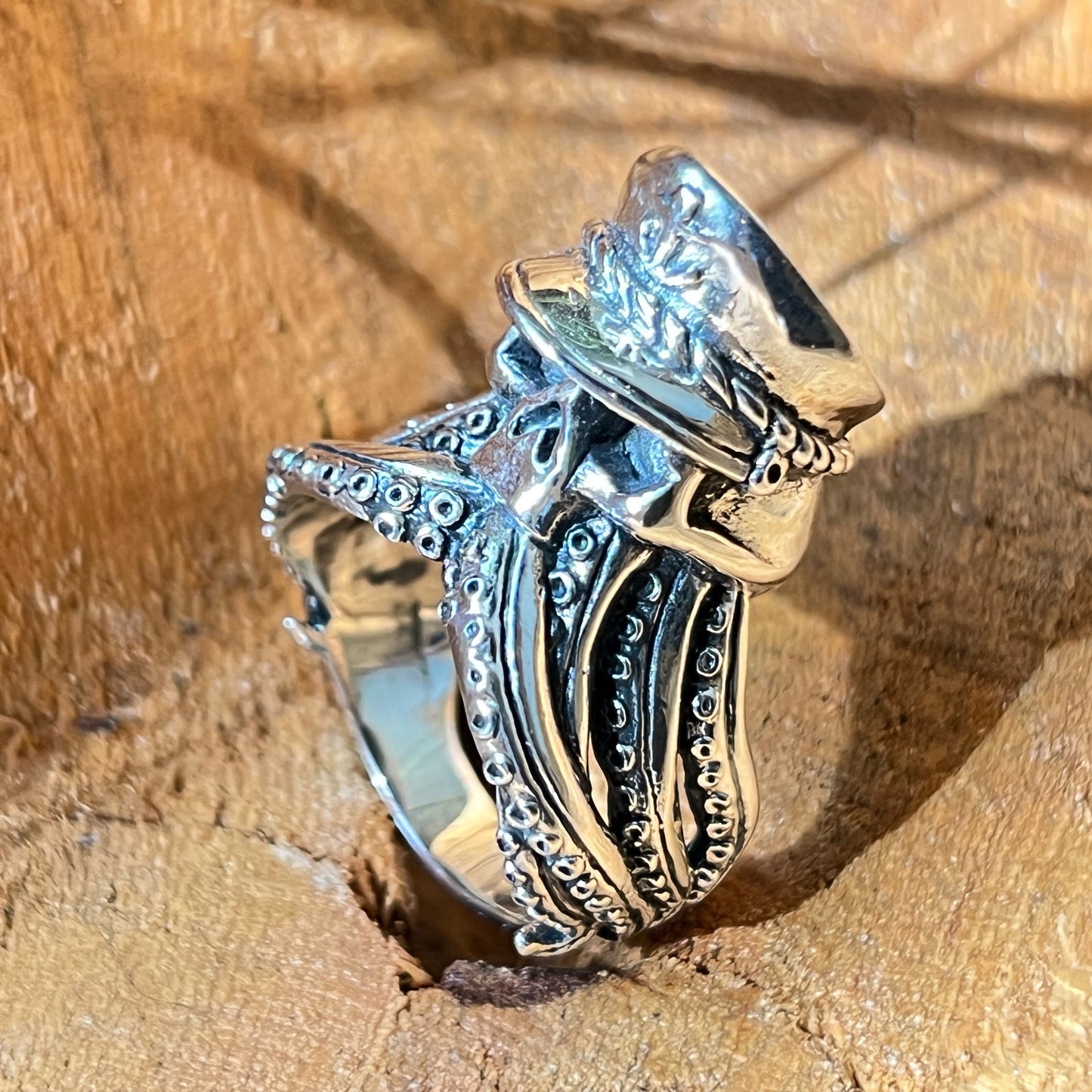 Size 12 Silver Ring with skull octopus with garison hat