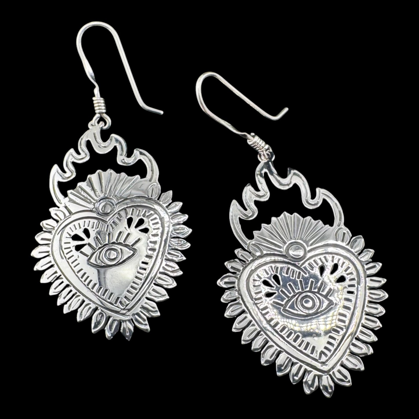 Corazon Cincelado drop earrings