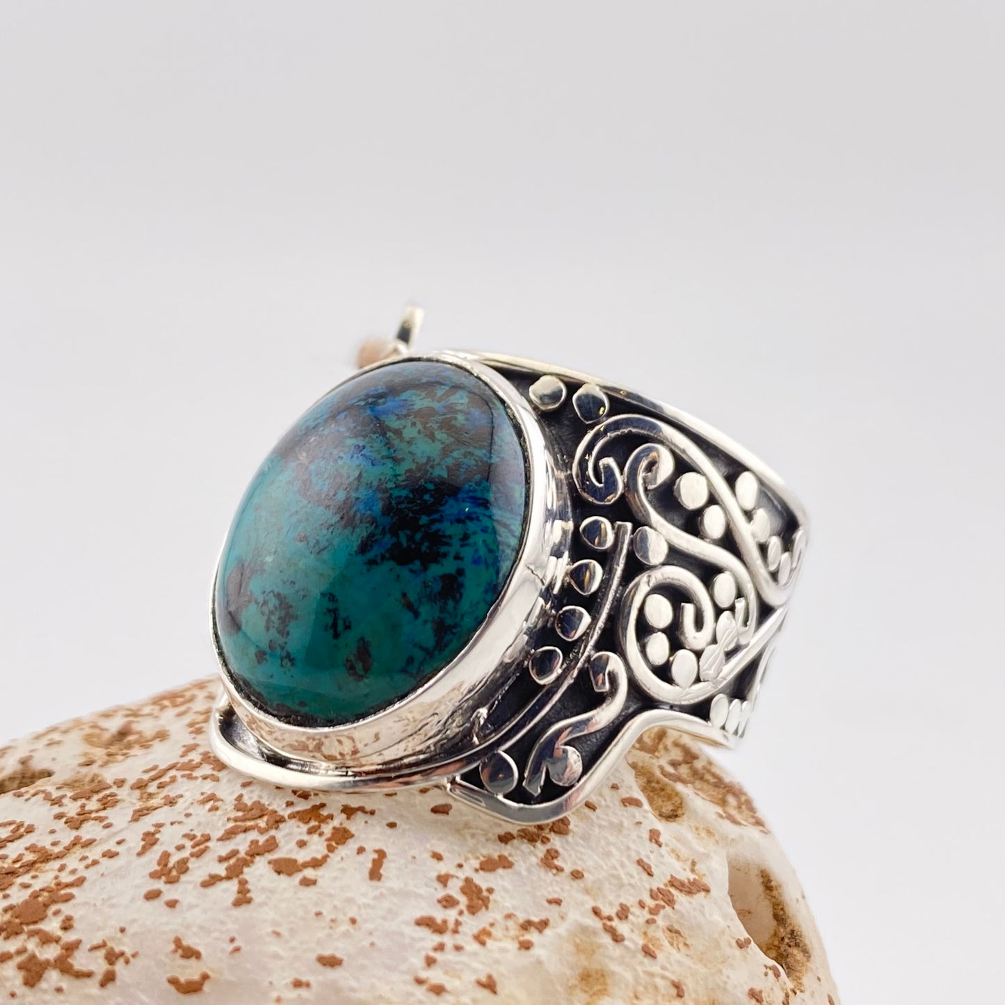 Size 12 950 Silver Ring Jade