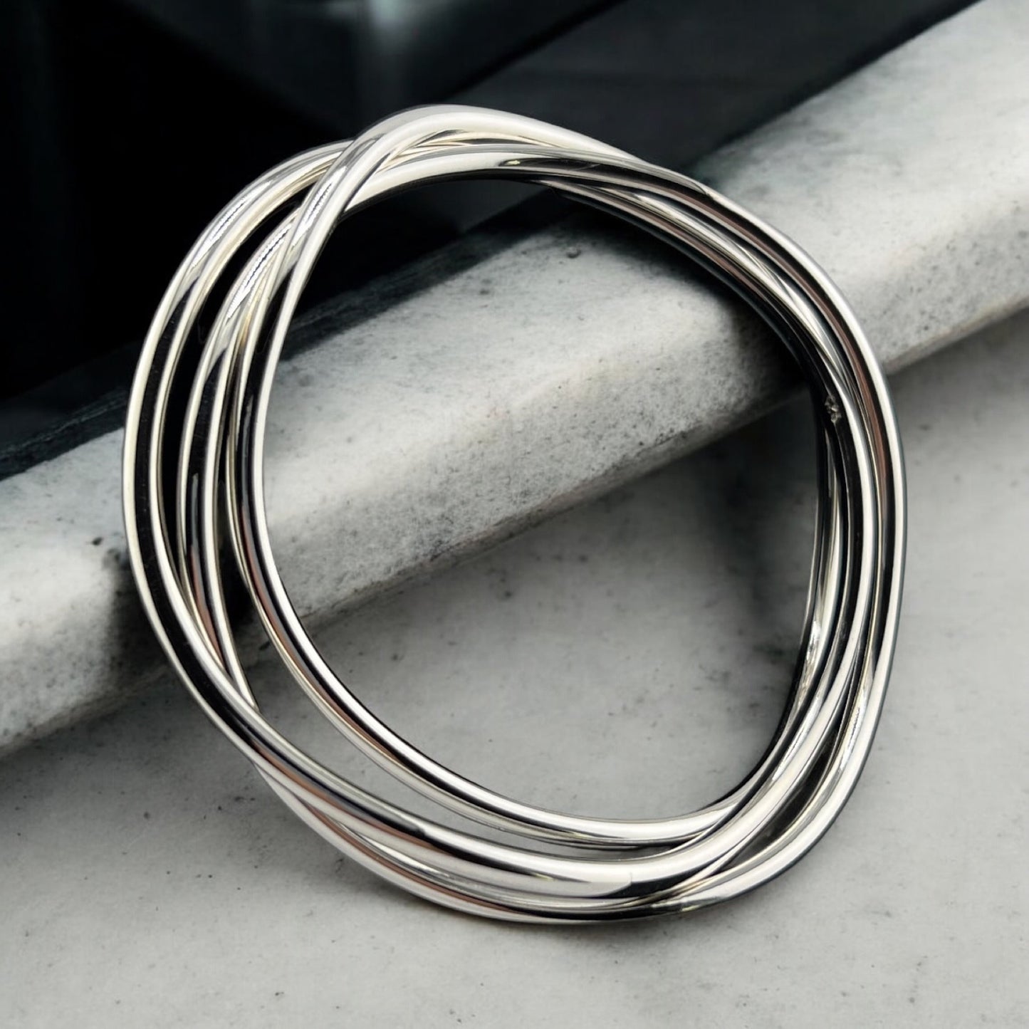 Sterling Silver .925 Bangle Bracelet 65mmx2mm Round Undulating Smooth