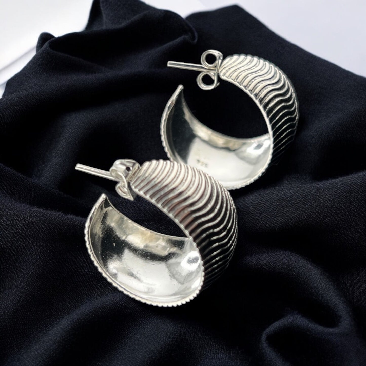 Sterling Silver .925 HOOP Post Earrings 20mmx13mm Wave Pattern