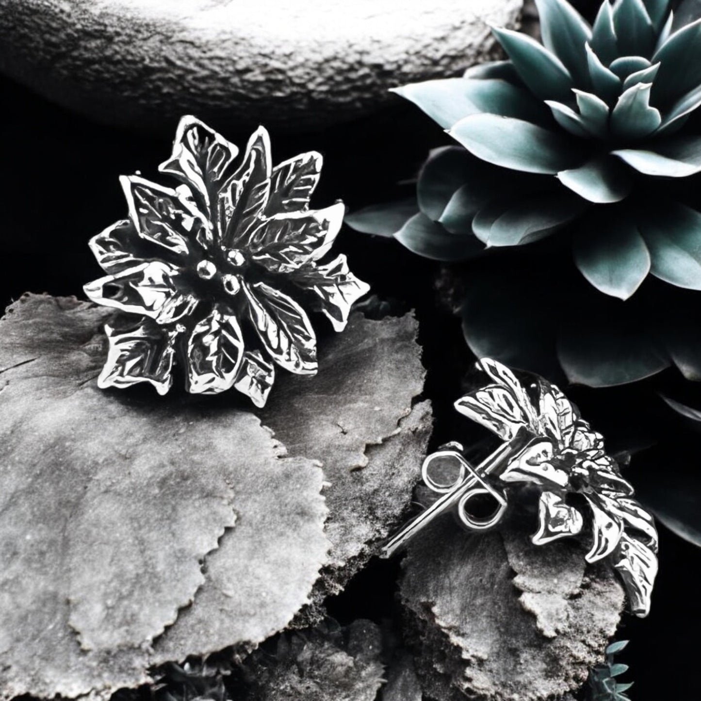 Sterling Silver .925 POST Earrings 17mmx21mm Noche Buena