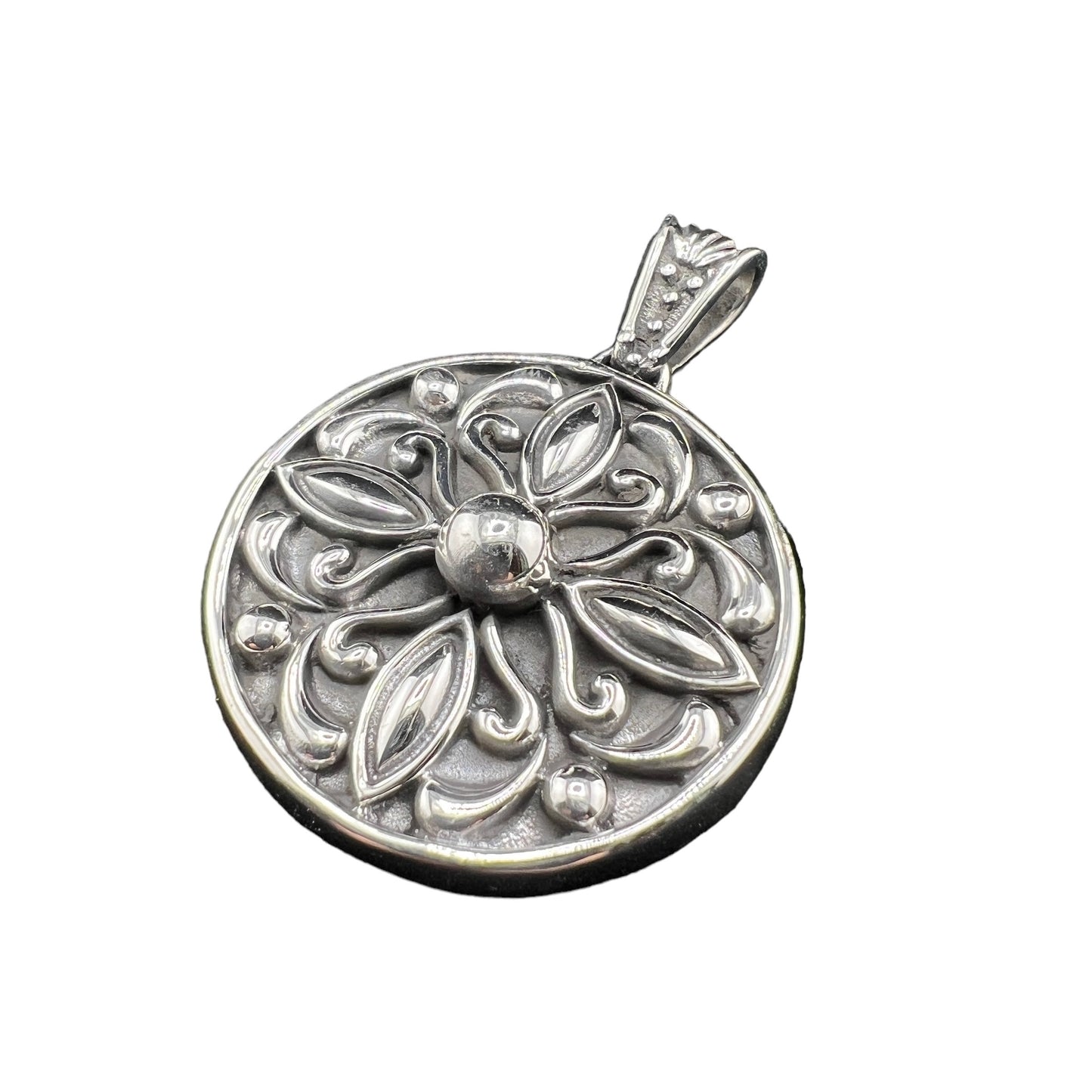 .925 Silver Pendant Round Medallion 35mm x 35mm