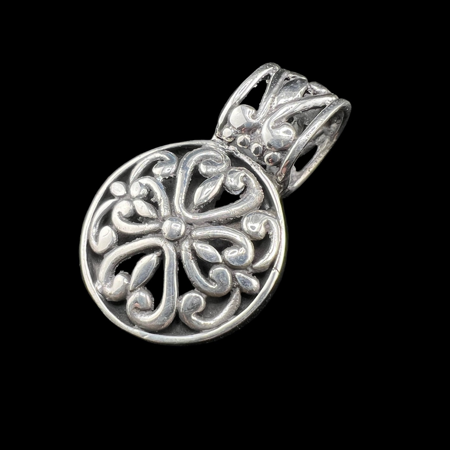.925 Silver Pendant Round Medallion 23mm x 30mm