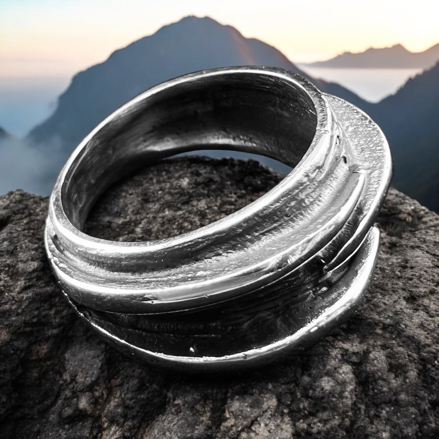 925 Silver Ring Rustic with 3 Polished Fins