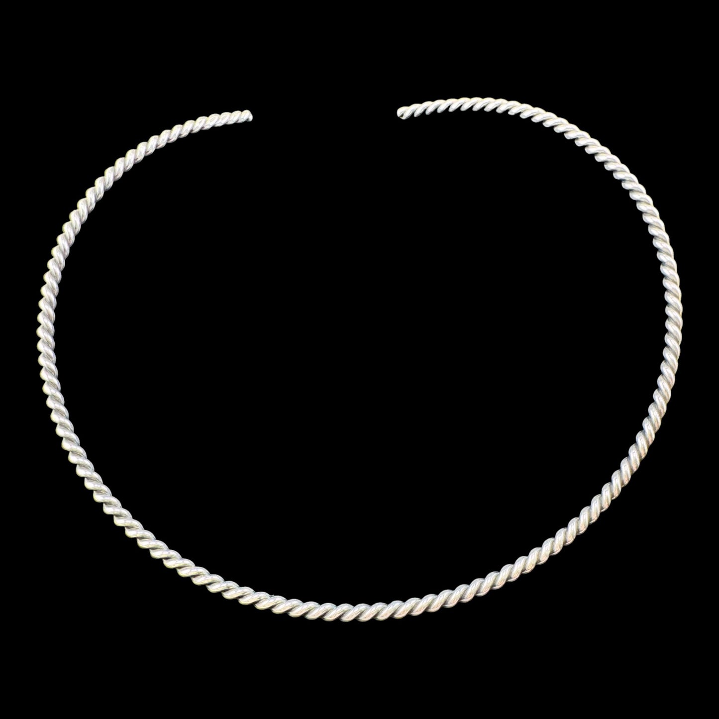 Twisted Wire Collar