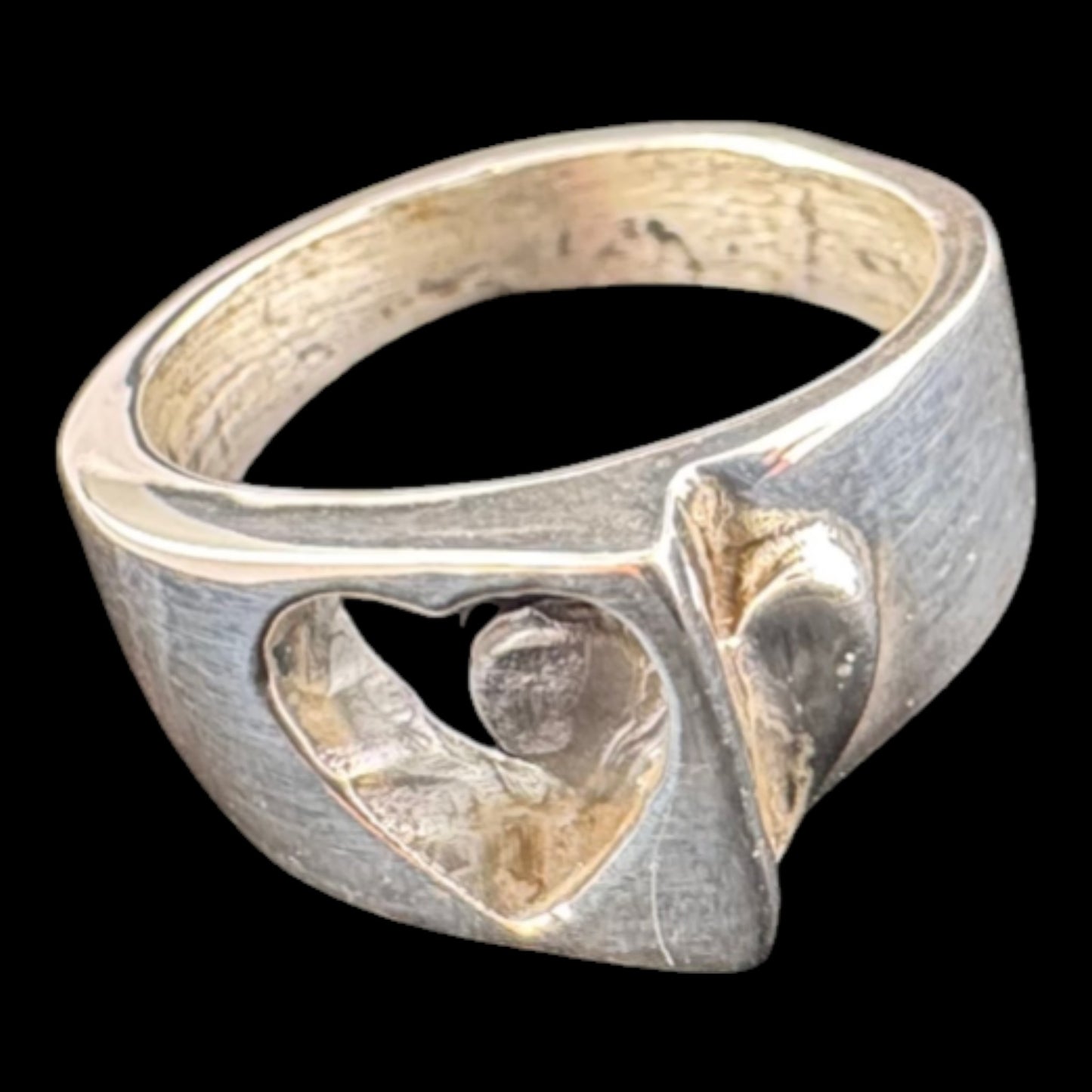 Dimensional Heart Ring