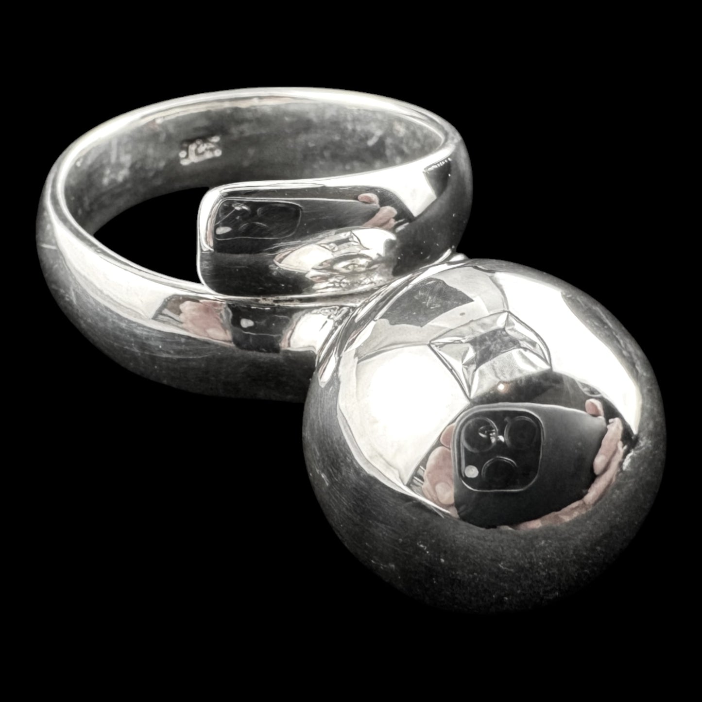 Single Sphere Ring