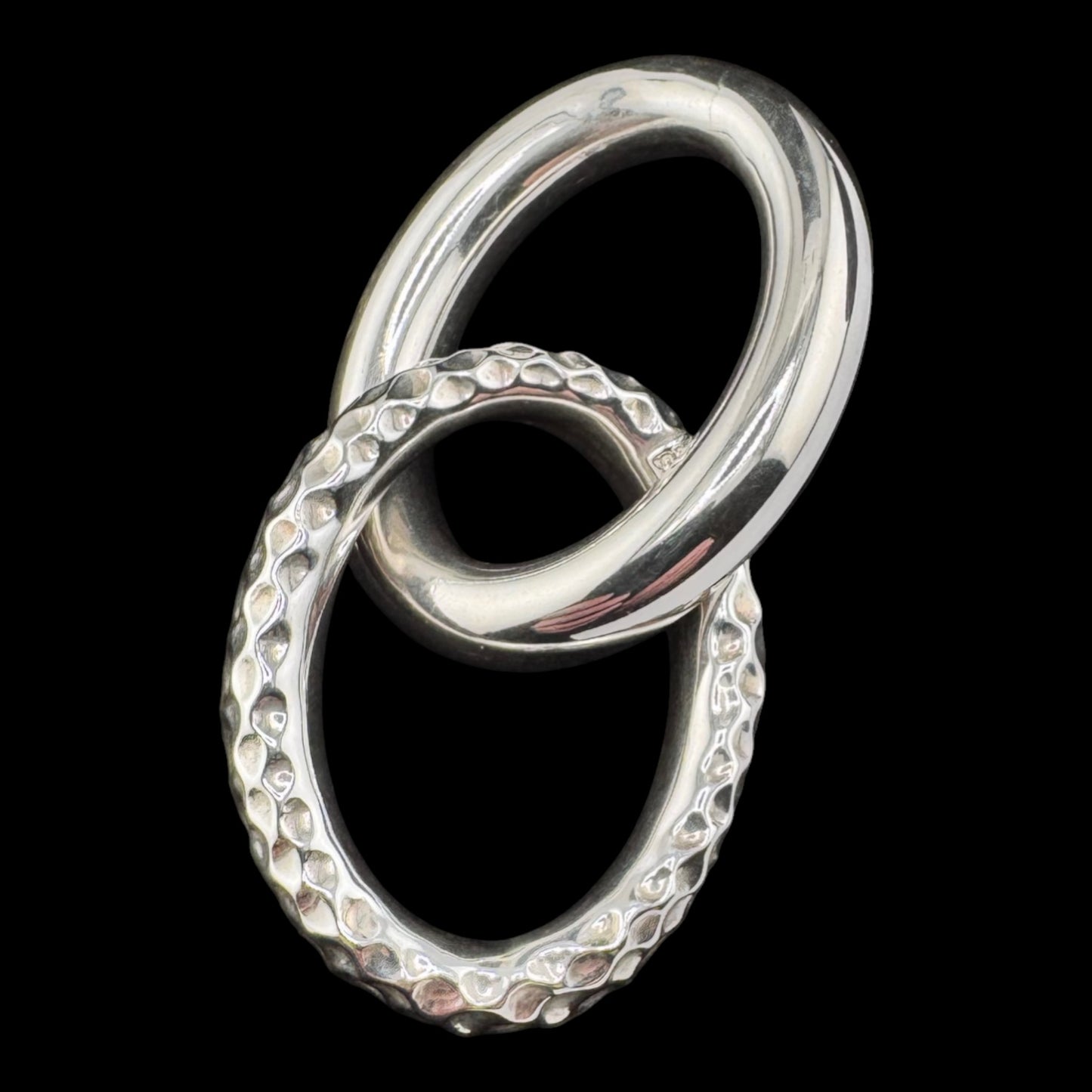 Interlocking Oval Links Pendant