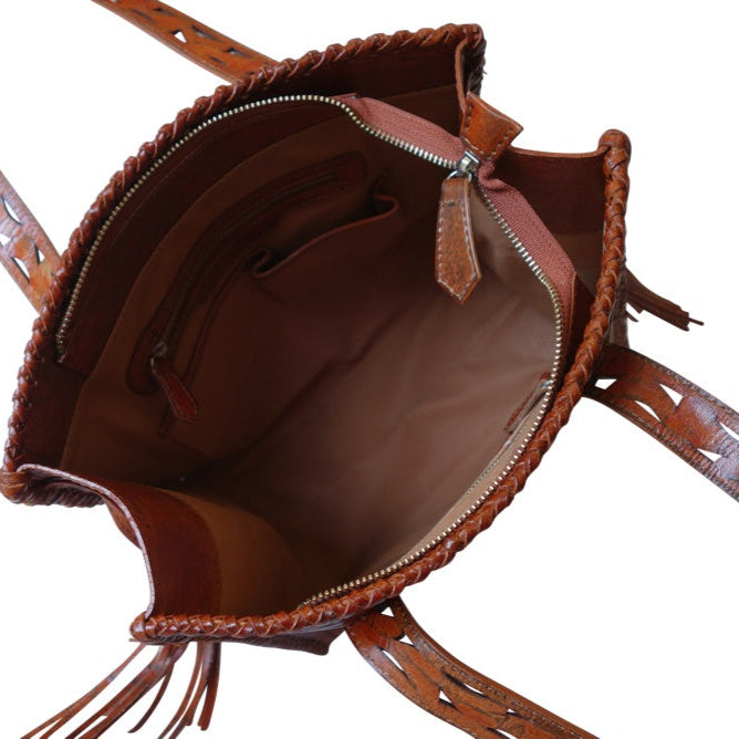 UXMAL GDE Handtooled Leather Handbag
12"x7"x13"
Bugati Color