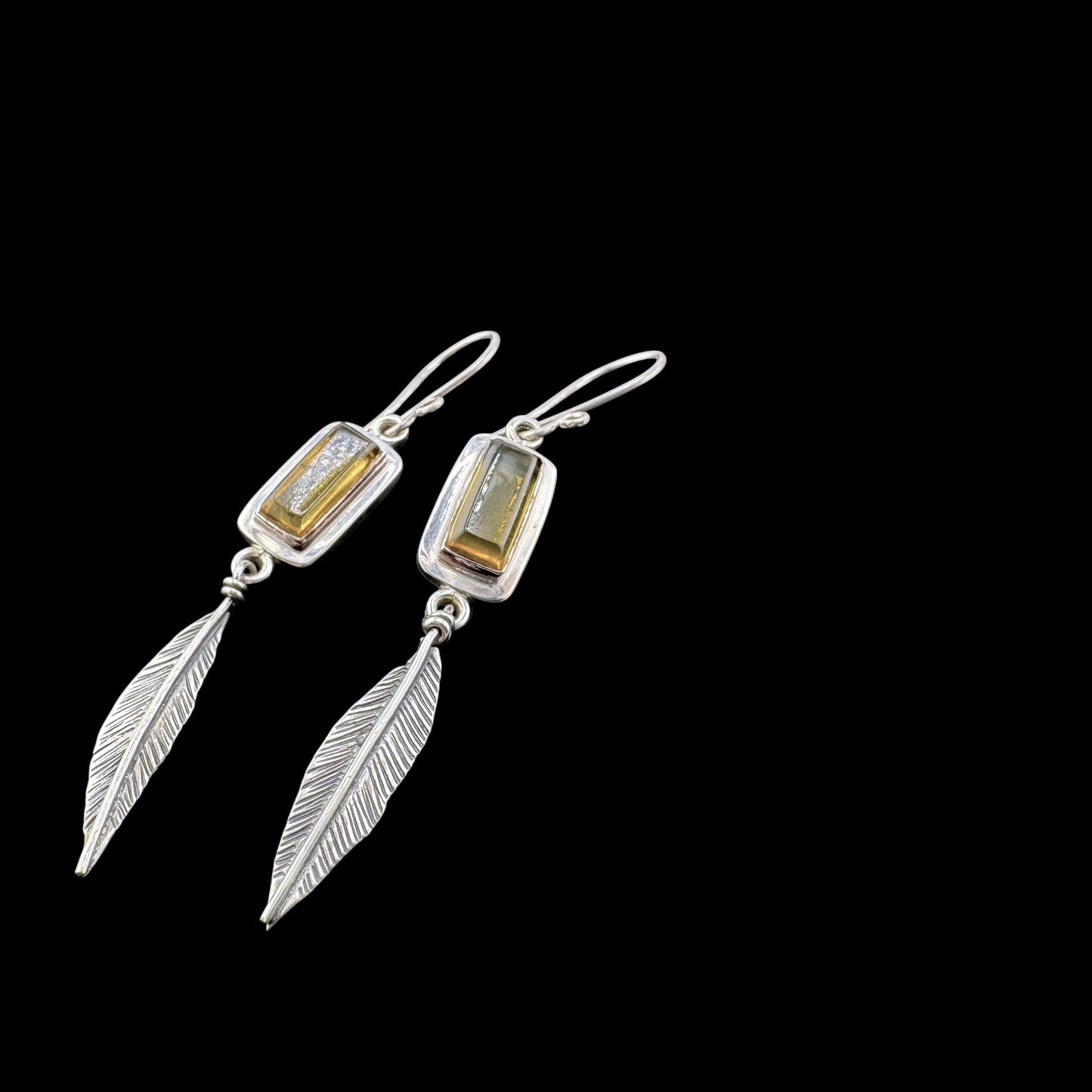 Pluma Ambar drop