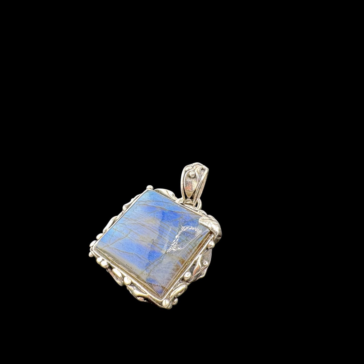 Cuad Labradorite