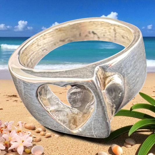 Dimensional Heart Ring