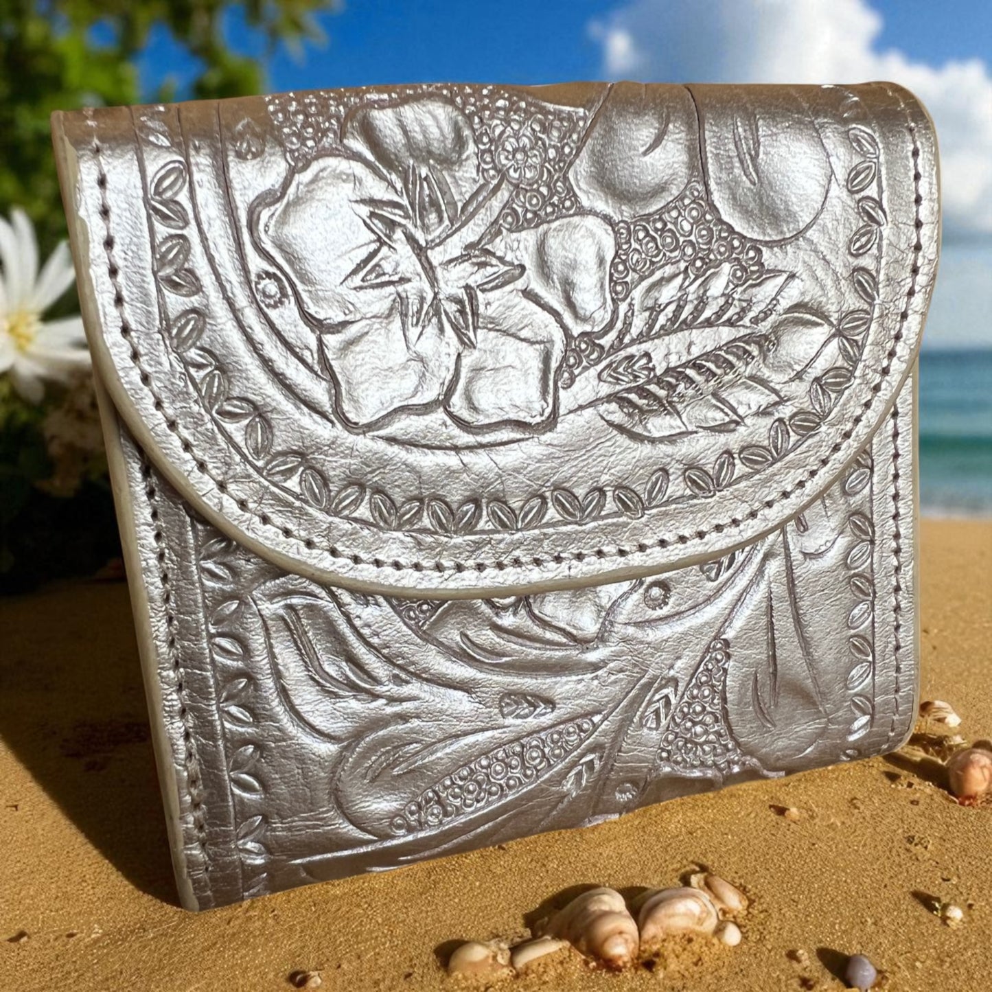 Cartera Petunia 3.75" x 4"