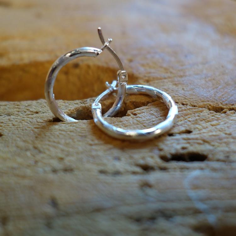 Handcrafted solid sterling .925 silver 15cm Diamond Cut Solid Silver  HOOP Earrings from Taxco, Mexico