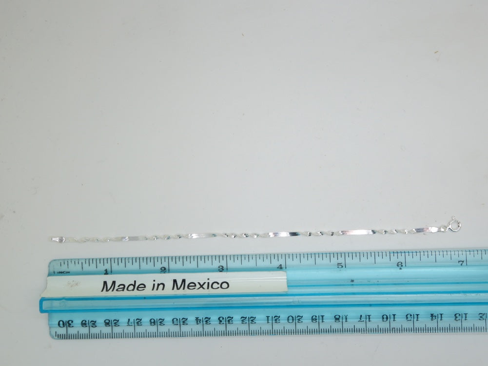 Handcrafted solid sterling .925 silver Super Singapor from Taxco, Mexico