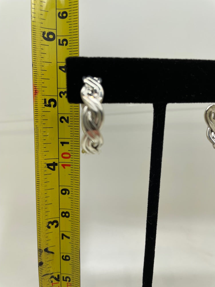 No Mas! 925 Solid Silver Earrings